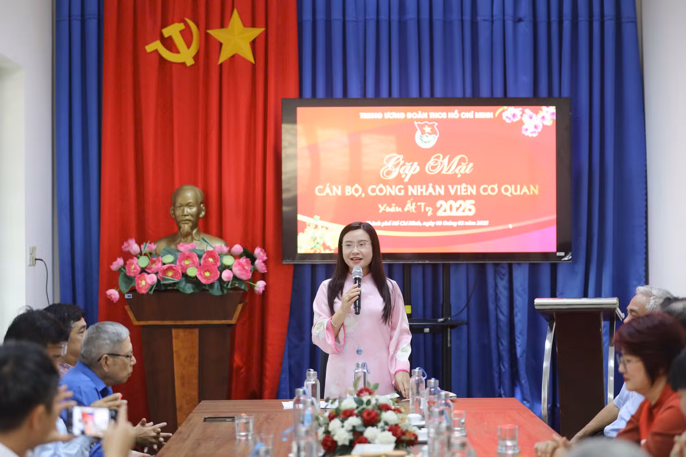 Bí thư T.Ư Đoàn Nguyễn Phạm Duy Trang phát biểu tại buổi gặp mặt. (Ảnh: Duy Anh)