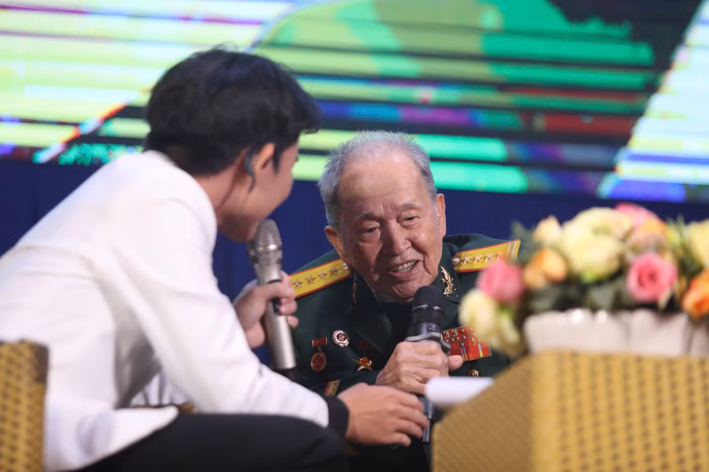 Ông Tư Cang chia sẻ về thời gian làm chỉ huy cụm tình báo và phải sống dưới nhiều lớp vỏ bọc.