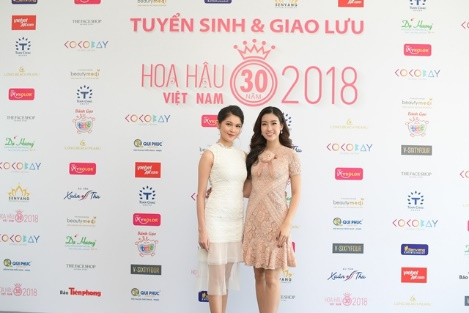 Sinh viên ĐH Sư phạm Đà Nẵng đã có một ngày tưng bừng cùng HHVN 2018 ảnh 13