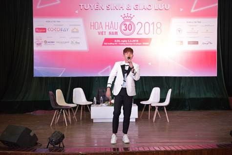 Sinh viên ĐH Sư phạm Đà Nẵng đã có một ngày tưng bừng cùng HHVN 2018 ảnh 10