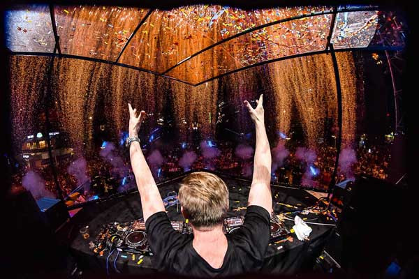 Ravolution Music Festival By Jetstar khuấy đảo phố đi bộ Nguyễn Huệ ảnh 3