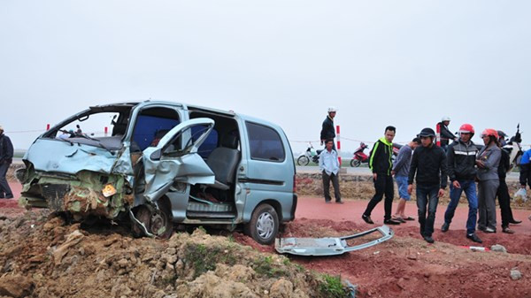 Những cái chết thương tâm sau tai nạn liên hoàn khủng khiếp ảnh 3