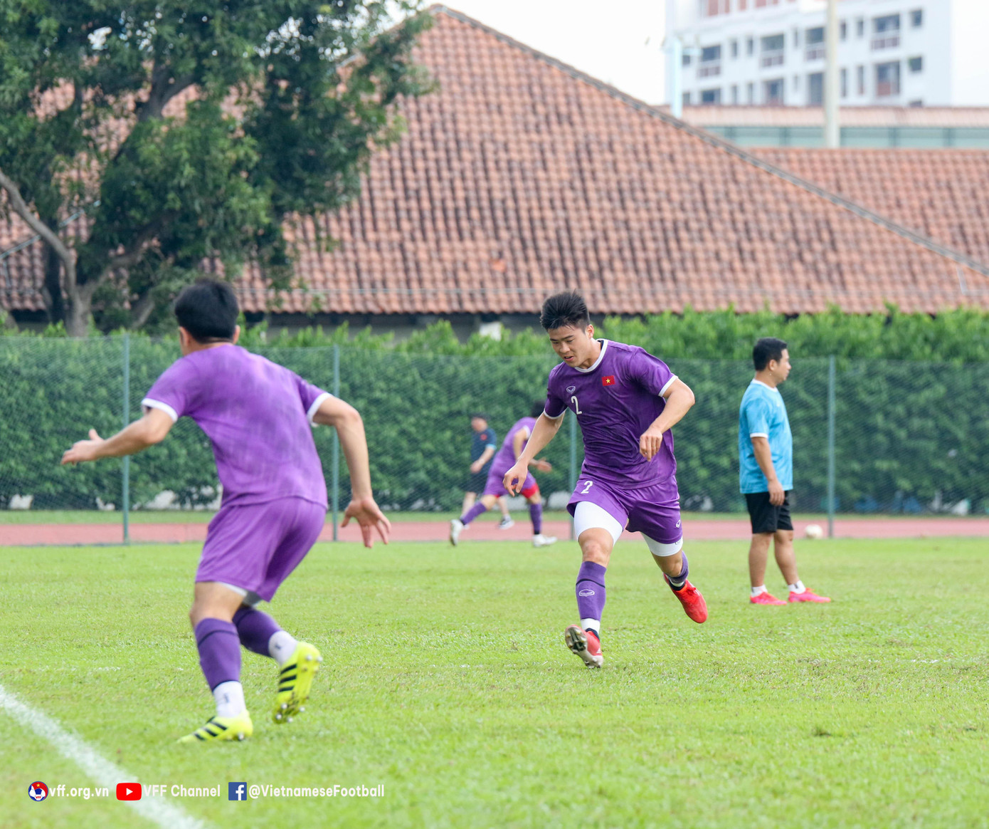 Trận đấu giữa đội tuyển Việt Nam và Campuchia sẽ diễn ra vào 19h30 trên SVĐ Bishan ngày 19/12. ĐT Việt Nam sẽ ra sân trong trang phục màu đỏ.