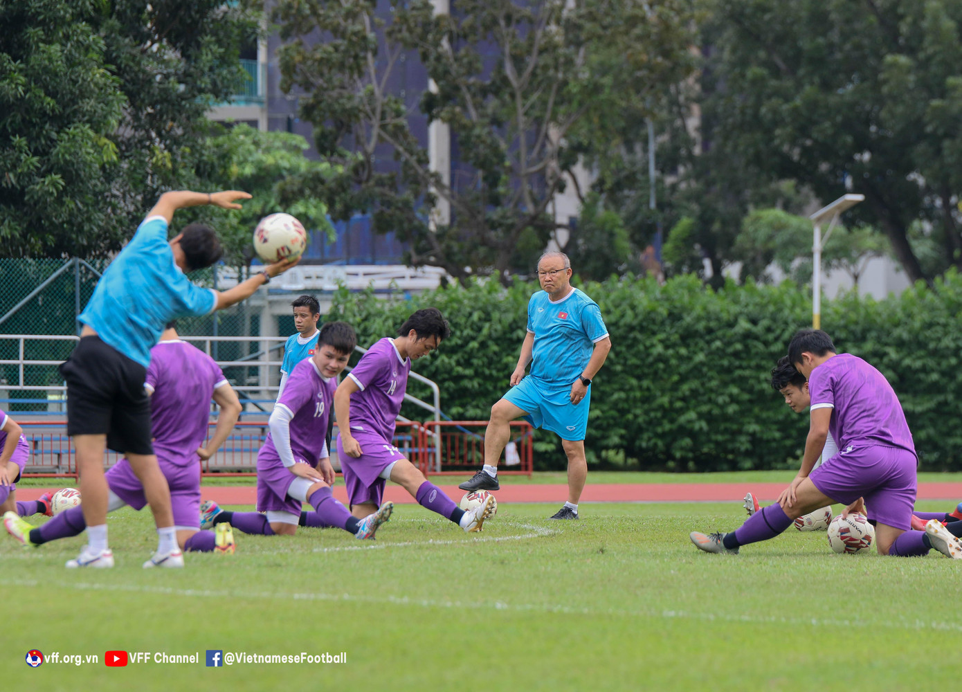 Mùa giải năm nay là lần đầu tiên ĐT Việt Nam gặp đối thủ nào ở bán kết với tư cách nhà đương kim vô địch.