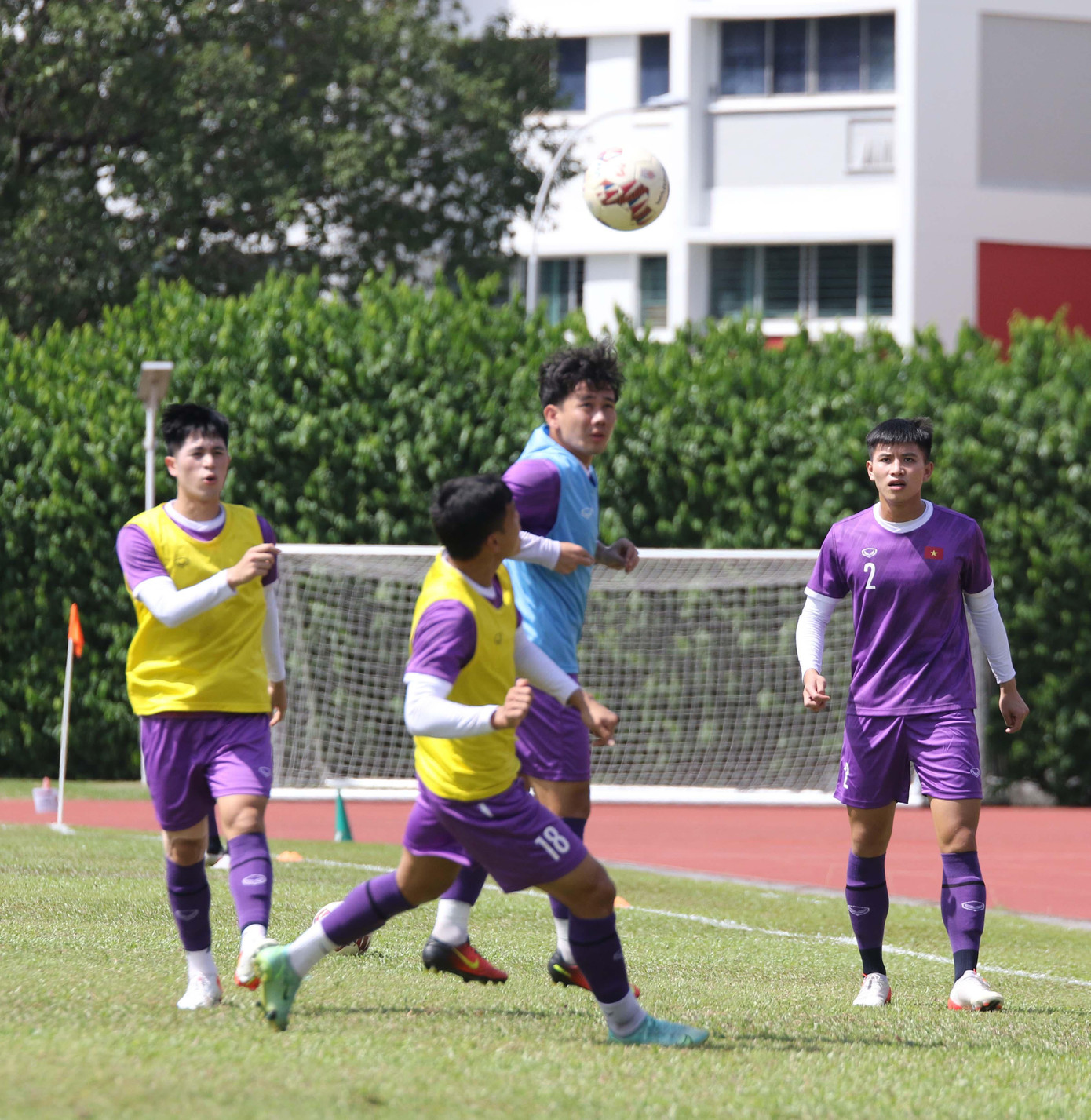 HLV Park Hang-seo tỏ ra rất hài lòng về sự nghiêm túc và tinh thần tập trung của các học trò. Sự chuẩn bị của đội tuyển đang được vận hành theo đúng kế hoạch.