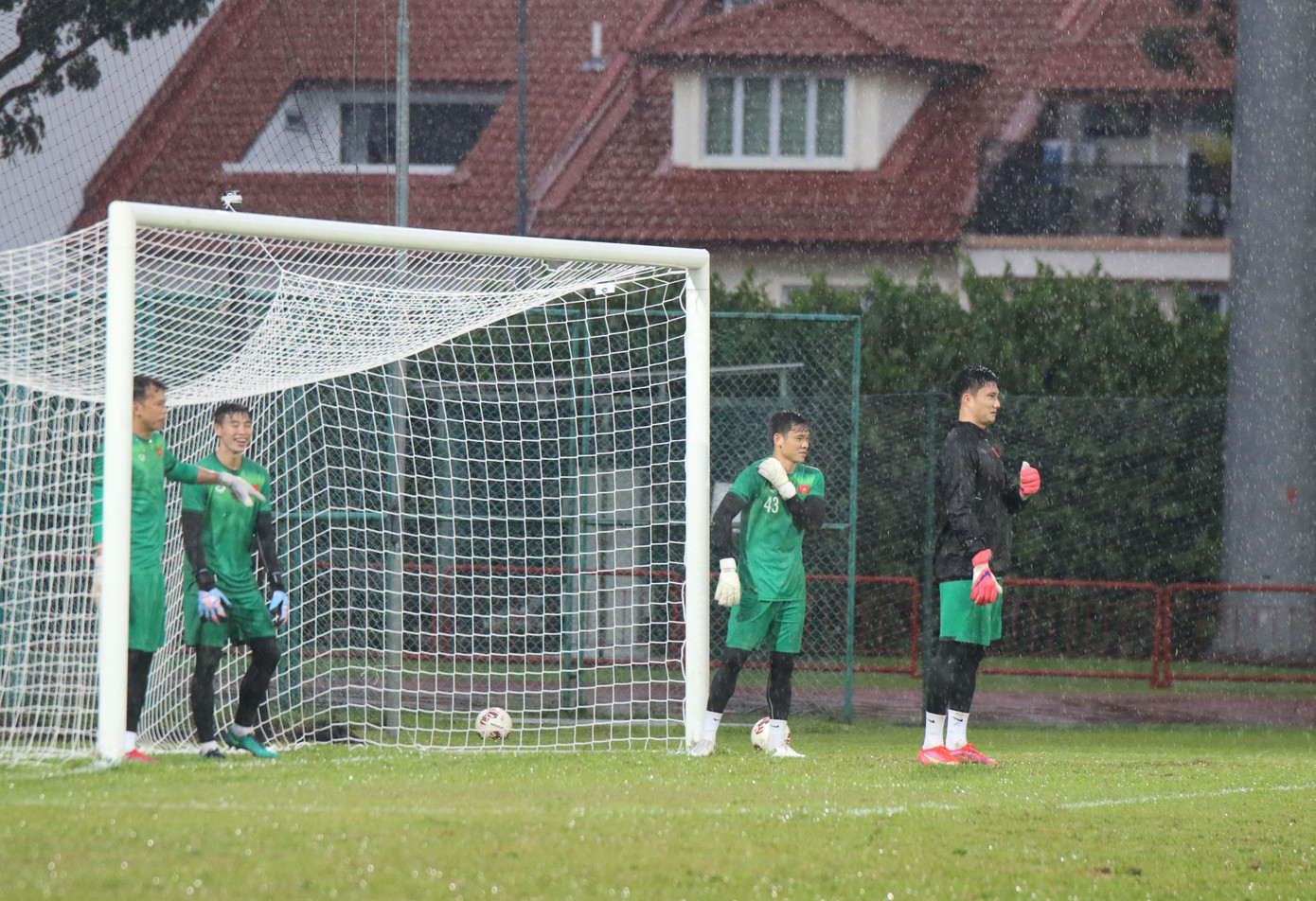 Cuộc đối đầu với Malaysia được HLV Park Hang-seo ví như &quot;chung kết sớm&quot;. Đây là trận đấu đặc biệt quan trọng với cả hai đội để cạnh tranh tấm vé đi tiếp ở bảng B.