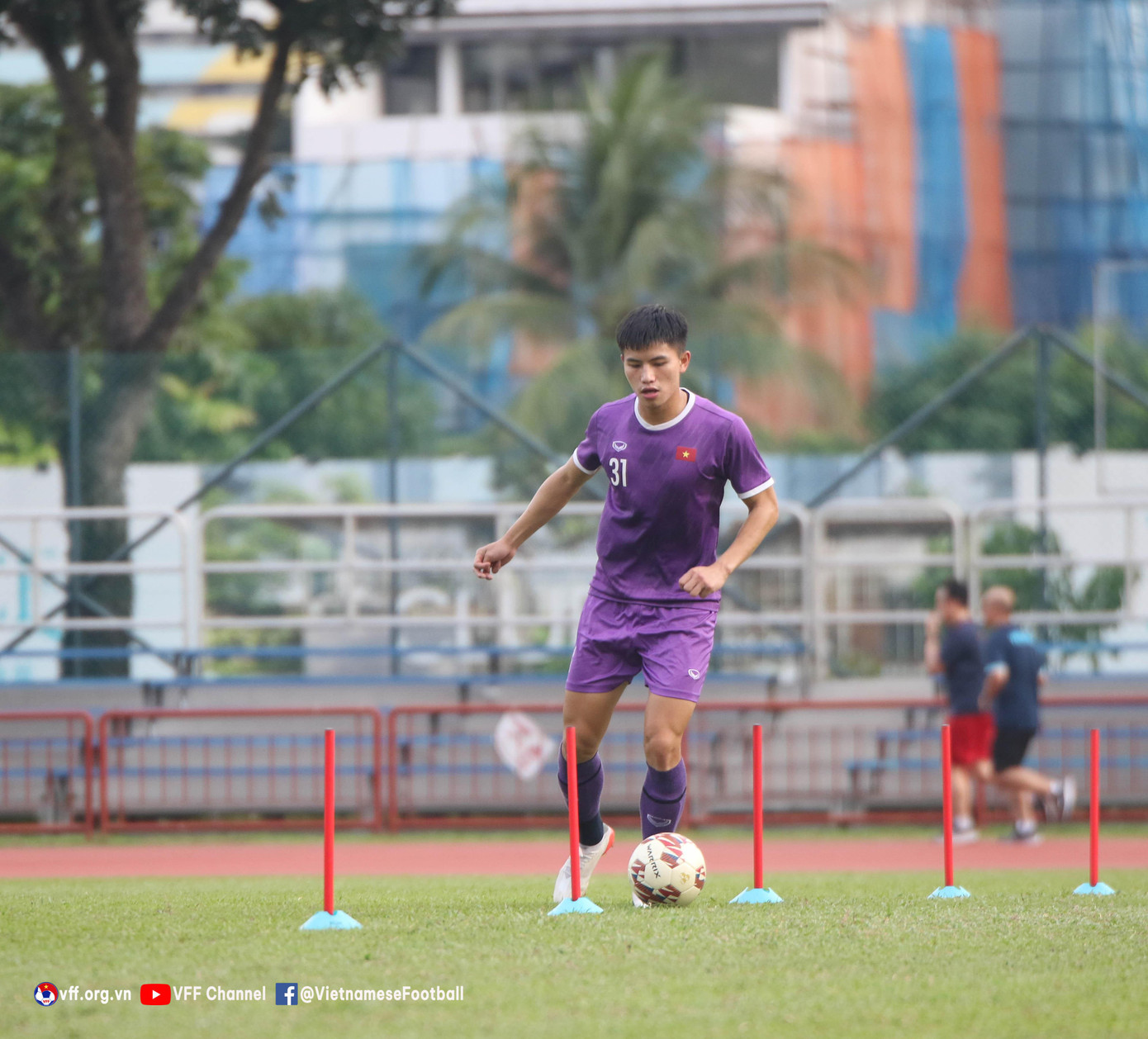 Riêng nhóm các cầu thủ dự bị và chưa được đăng ký thi đấu trận nào tiếp tục được tăng cường thêm các nội dung về thể lực và kỹ chiến thuật.