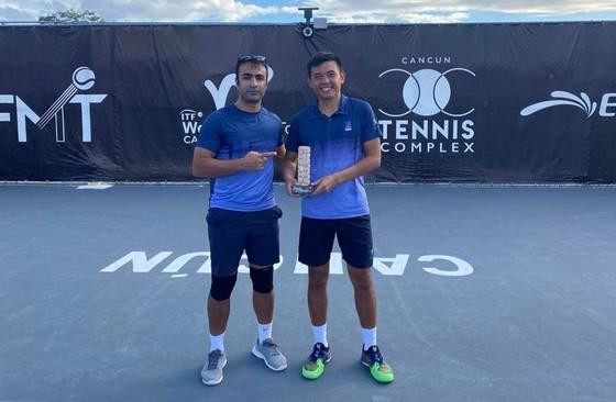 Hoàng Nam và HLV thể lực Faruk Hoàng Nam và HLV thể lực Faruk