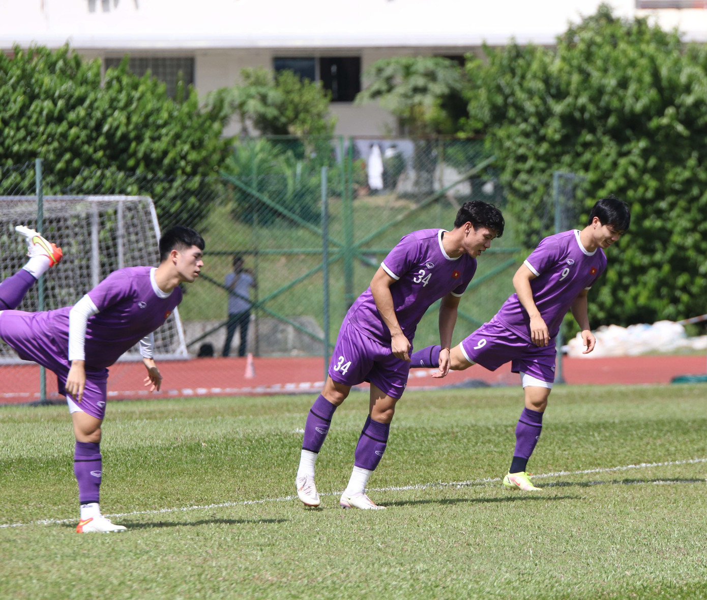 Tại buổi tập này, HLV Park Hang-seo đã chia đôi lực lượng đội tuyển để tổ chức thi đấu nội bộ.