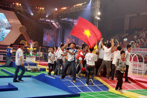 Niềm vui chiến thắng của ĐH Lạc Hồng