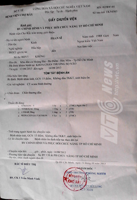 Giấy chuyển viện BV Chợ Rẫy đề nghị chuyển anh Sĩ sang BV Chỉnh hình và phục hồi chức năng TPHCM. Ảnh: Phan Cường