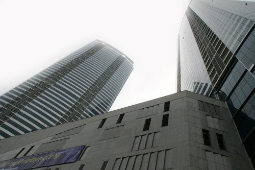 Keangnam Hanoi Landmark Tower được đầu tư xây dựng bởi tập đoàn Keangnam của Hàn Quốc. Ảnh: Internet Keangnam Hanoi Landmark Tower được đầu tư xây dựng bởi tập đoàn Keangnam của Hàn Quốc