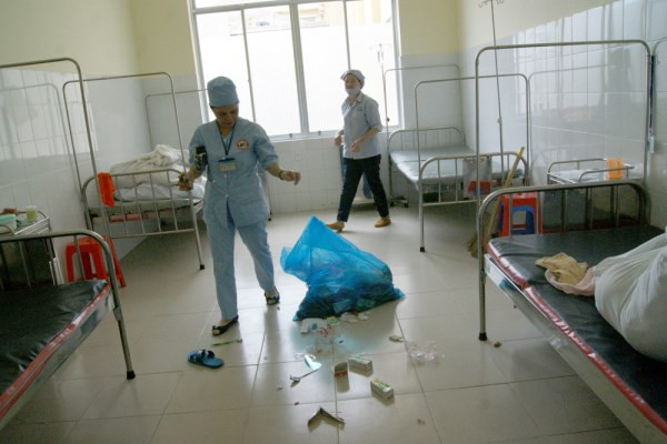 Niềm vui ngày xuất viện của các nạn nhân vụ sập hầm ảnh 14