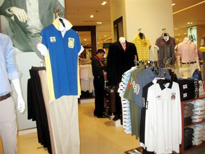 Theo dự báo, đến năm 2010, nhu cầu sử dụng lao động ngành dệt may tăng lên 3,5 triệu người. Ảnh: Phong Cầm