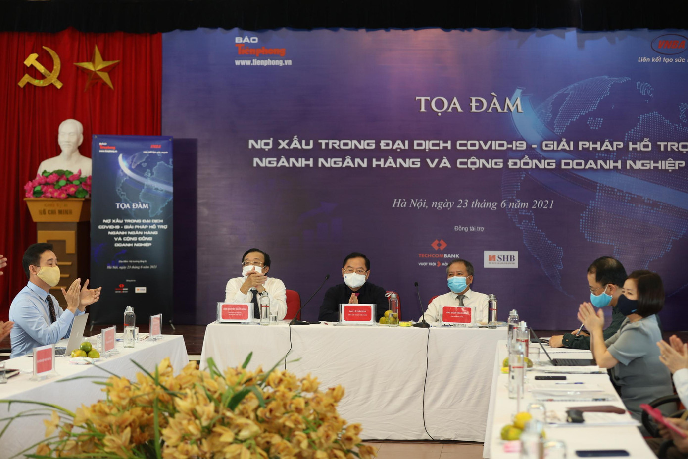 Buổi tọa đàm được kỳ vọng góp một phần tiếng nói cho ngành Ngân hàng để đưa giải pháp giải quyết nợ xấu. Ảnh: Như Ý Buổi tọa đàm được kỳ vọng góp một phần tiếng nói cho ngành Ngân hàng để đưa giải pháp giải quyết nợ xấu. Ảnh: Như Ý