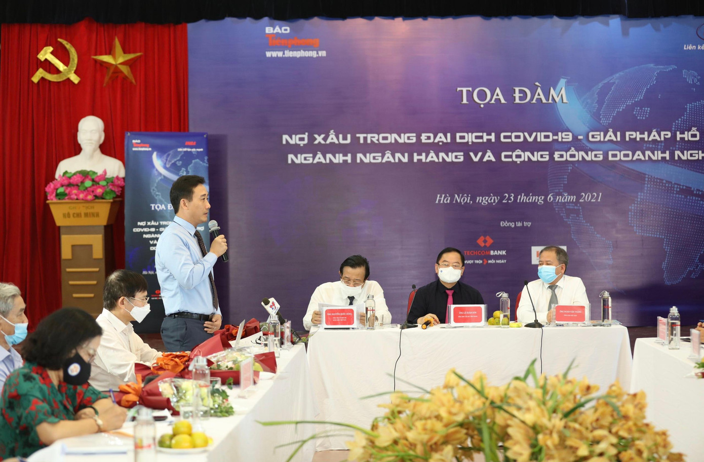 Đại diện Ngân hàng SHB Đại diện Ngân hàng SHB