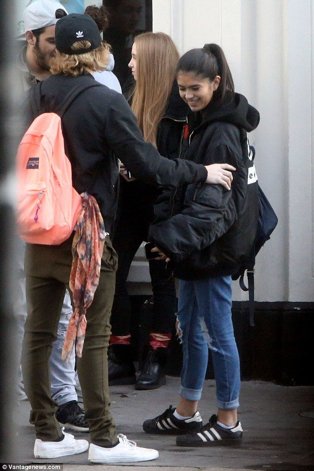 Brooklyn và Kim được bắt gặp đi cùng nhau vào năm 2016. Ảnh: Daily Mail.