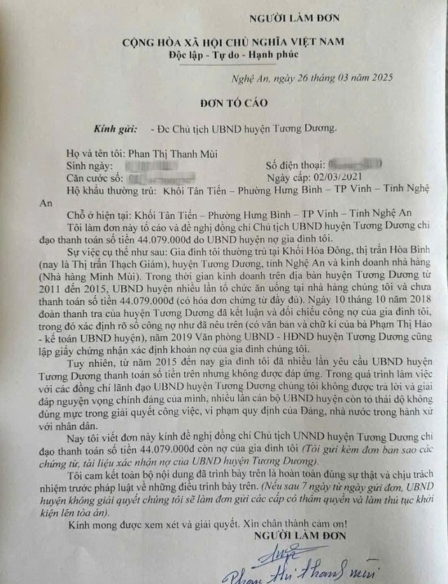 Lá đơn của bà Mùi và biên bản đối chiếu công nợ đăng trên mạng xã hội. Lá đơn của bà Mùi và biên bản đối chiếu công nợ đăng trên mạng xã hội.