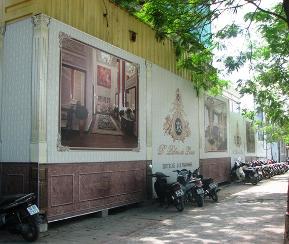 Theo ông Nguyễn Ngọc Khoa – Phó TGĐ Phụ trách kinh doanh của Tân Hoàng Minh cho biết, dự án này Công ty đã bắt đầu chuẩn bị từ năm 2007, khác với những đơn vị chủ đầu tư khác Tân Hoàng Minh bắt đầu thi công công trình vào cuối năm 2009 và đến nay dự án đã hoàn thiện phần hầm, đang xây dựng đến tầng 3 của tòa nhà mới bắt đầu chính thức công bố bán. Tổng mức đầu tư của dự án ước tính vào khoảng 4000 tỷ đồng. Hiện nay giấy tờ pháp lý của dự án đã được hoàn thành từ trước và các căn hộ đều có sổ đỏ sở hữu lâu dài