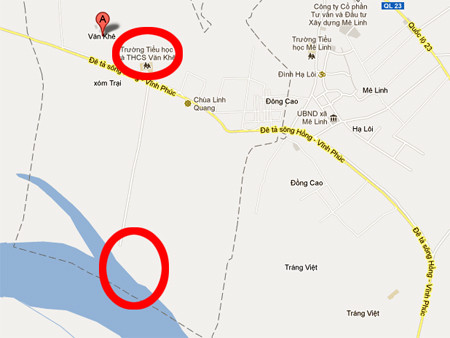 Trường THCS Văn Khê nằm cạnh đê tả sông Hồng, do vậy, rất nguy hiểm nếu không quản lý chặt chẽ hoạt động vui chơi, tắm sông của học sinh