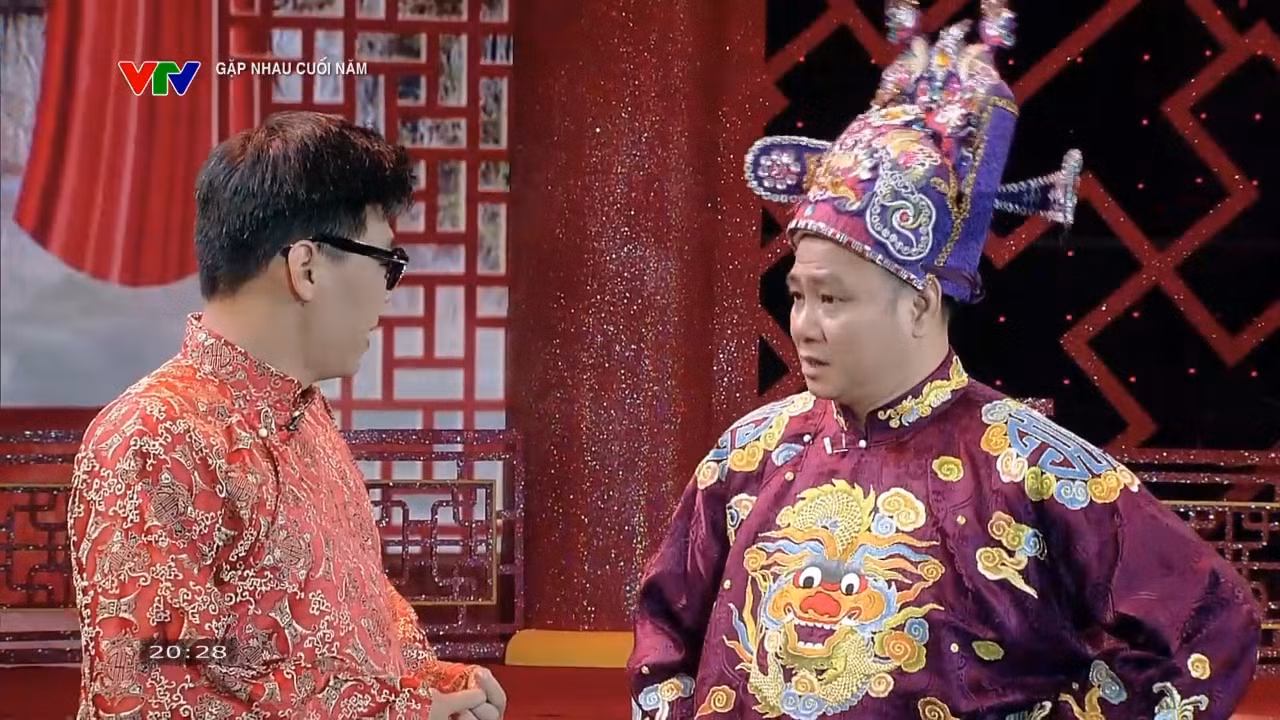 Không còn là Anh trai vượt ngàn chông gai, NSND Tự Long giờ đây là "chông gai" của người khác.