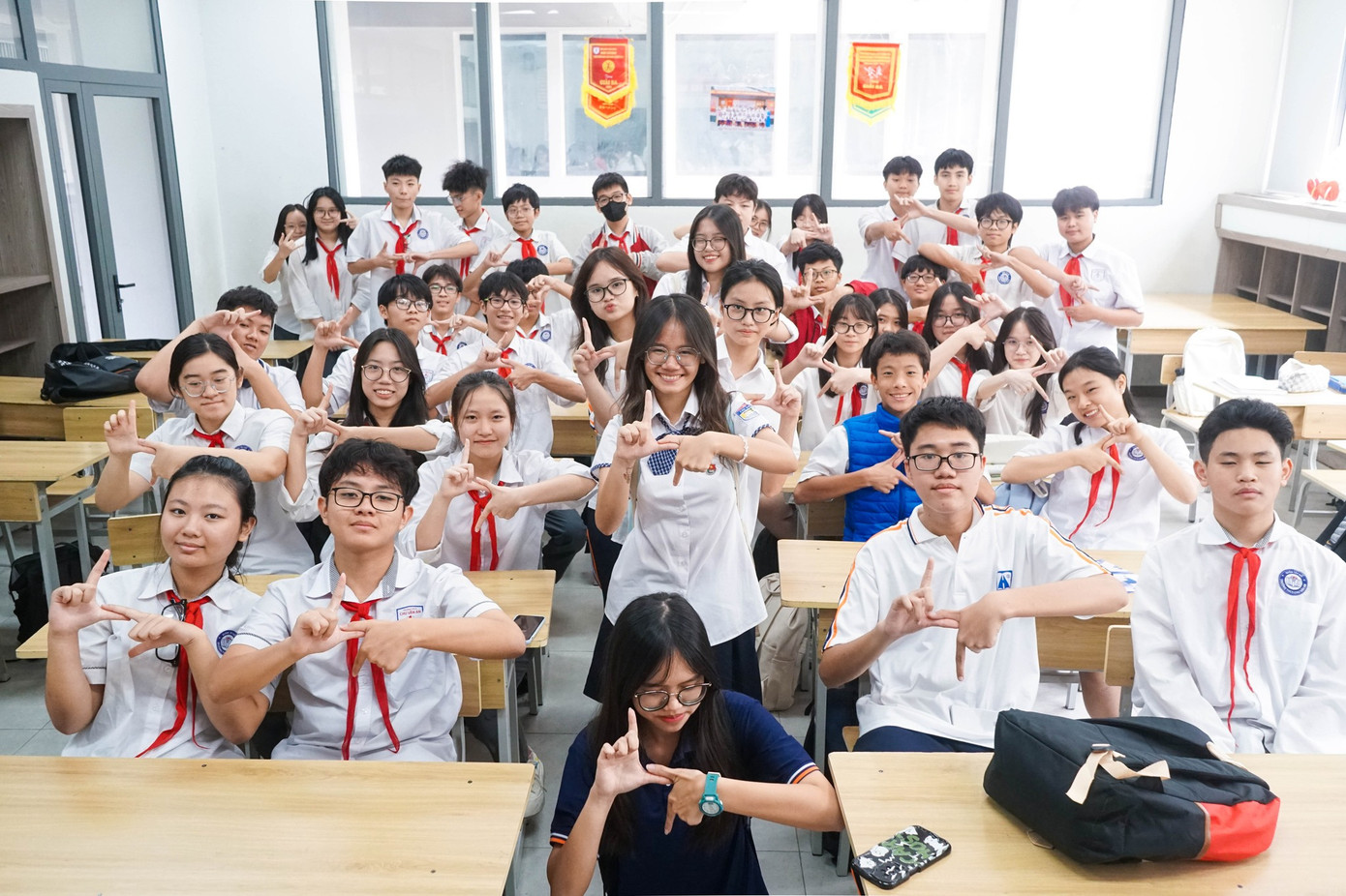 Hình thức School tour đến các trường cấp 3 giúp BTC tiếp cận và chia sẻ với teen nhiều hơn.