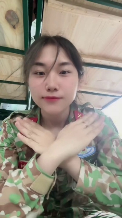 Mãi đến "A50", netizen mới biết hoá ra còn có những visual "đỉnh nóc, kịch trần" đến độ này! Ảnh: ô long hạt nhài, @tuyetnhinguyenle, @hgyewn, @thuthuydayy, @_phuongdangdilinh_, Bảo Châm đi A50, Phương Ly, @tlinh@.