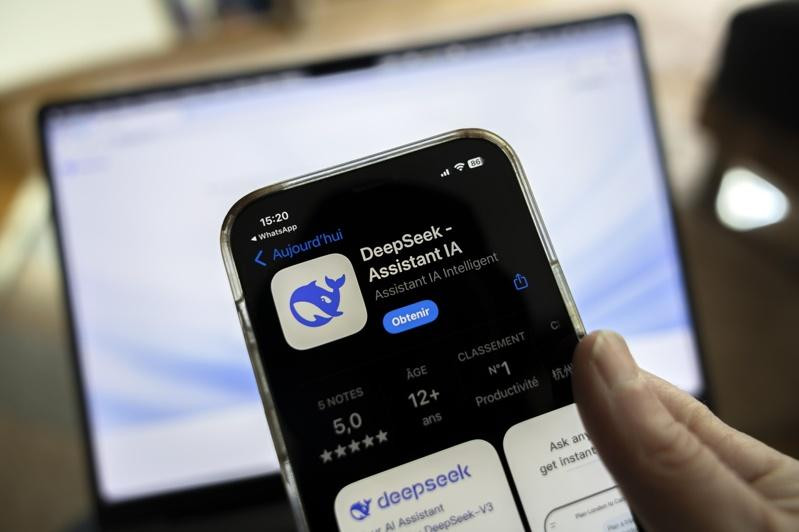 Dù đối diện với nhiều thị phi, lo ngại về vấn đề bảo mật, DeepSeek "hot nhất mạng xã hội" thời gian vừa qua là thật!