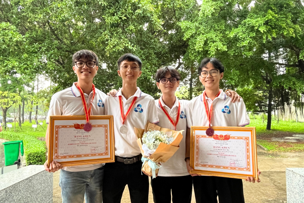 Olympic Cơ học toàn quốc đã trở thành nơi giúp sinh viên khám phá khả năng, kết nối đam mê và chinh phục những đỉnh cao học thuật.