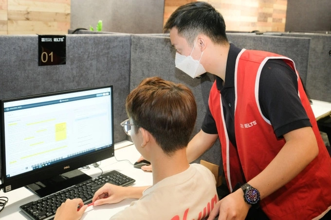 Từ sau ngày 29/3, thi IELTS tại Việt Nam sẽ đổi hoàn toàn sang thi trên máy tính. Ảnh minh họa từ Internet.