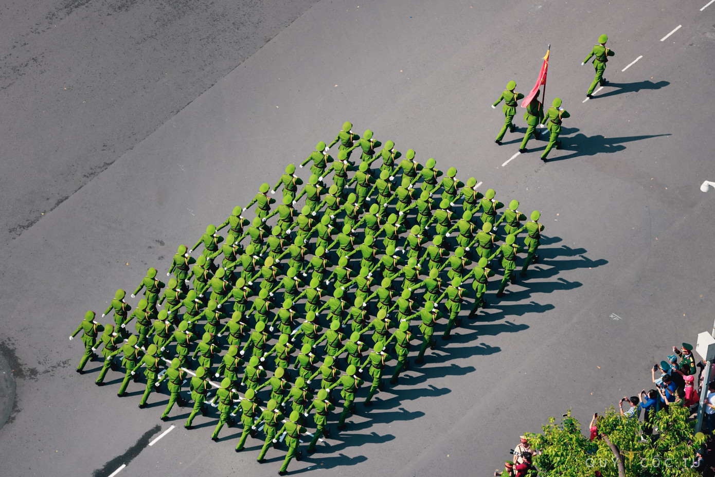 Những góc máy "tuyệt đối điện ảnh" đã được ghi lại, khiến ai cũng háo hức đón chờ ngày diễn ra lễ kỷ niệm chính thức. Ảnh: Quỷ Cốc Tử.