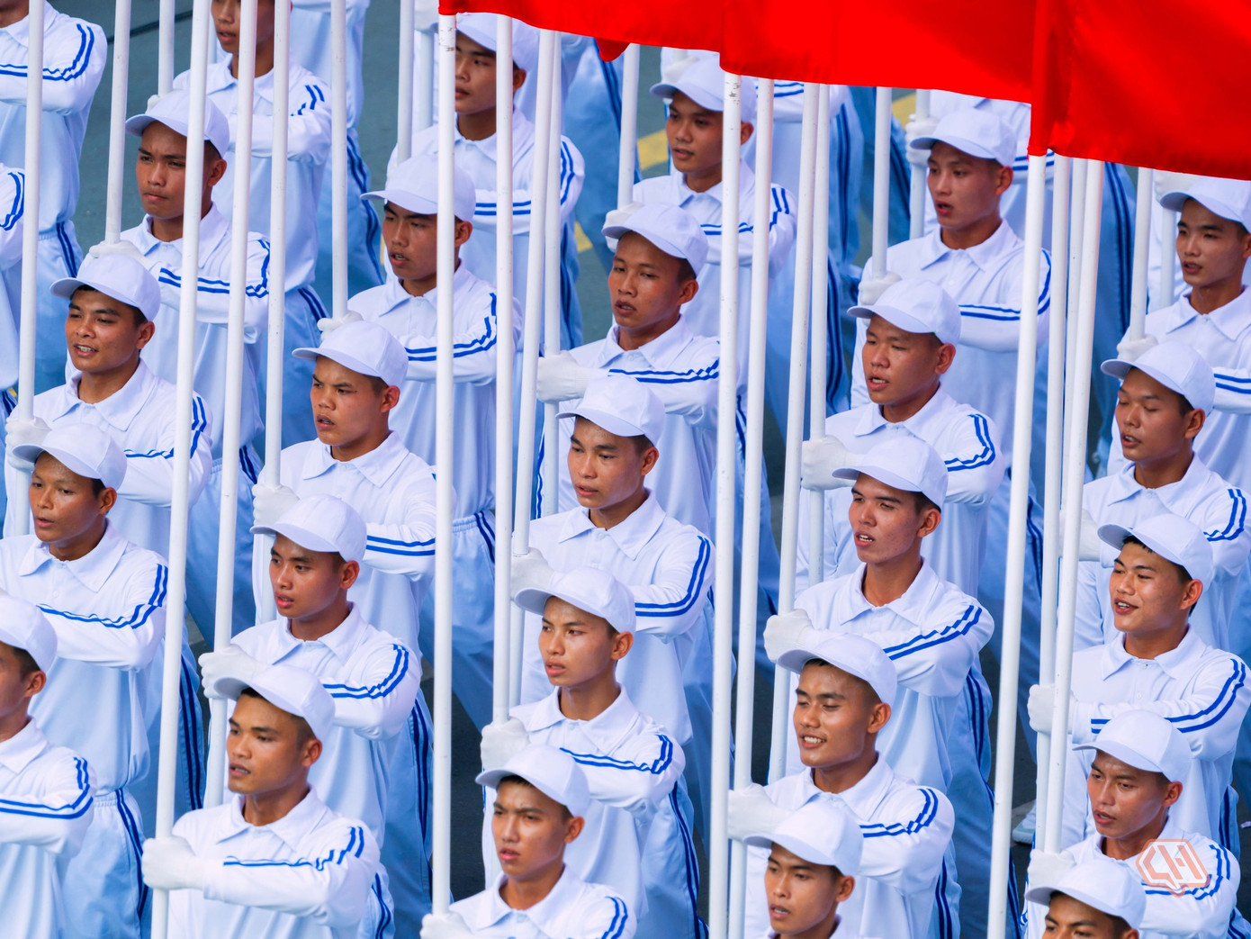 Những bước chân vang vọng hào khí của các khối diễu binh, diễu hành đã in đậm dấu ấn vào ký ức của mỗi người dân đất Việt. Ảnh: Bùi Quốc Hoàng.