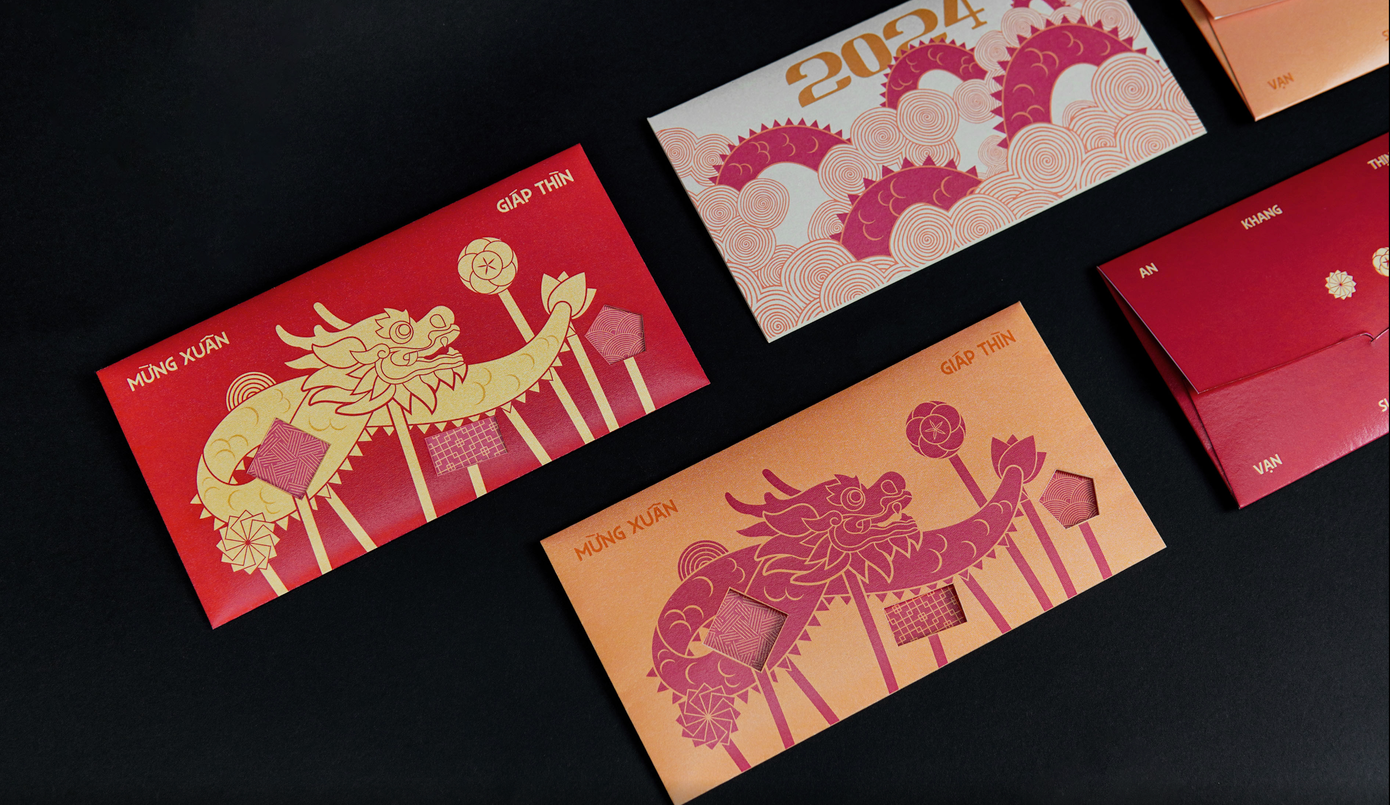 Đức Anh đã dành nhiều thời gian để nghiên cứu và đưa vào thiết kế của mình các yếu tố truyền thống, văn hóa. Đức Anh đã dành nhiều thời gian để nghiên cứu và đưa vào thiết kế của mình các yếu tố truyền thống, văn hóa.