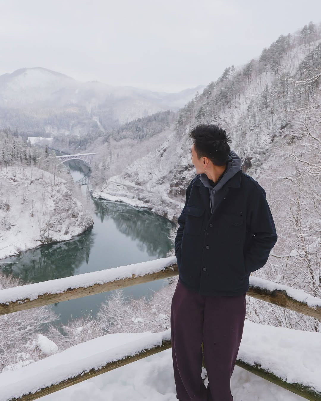 Từ giữa năm 2025, Nhật Bản sẽ triển khai nhiều chính sách mới, một trong số đó là khách du lịch sẽ trả mức phí cao hơn người bản địa. Ảnh: @khoailangthang.