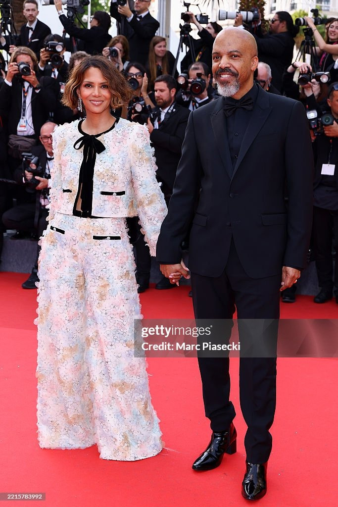 Nữ diễn viên Halle Berry, thành viên ban giám khảo LHP Cannes 2025, sánh đôi với chồng, ca sĩ Van Hunt. Ảnh: Getty Images.