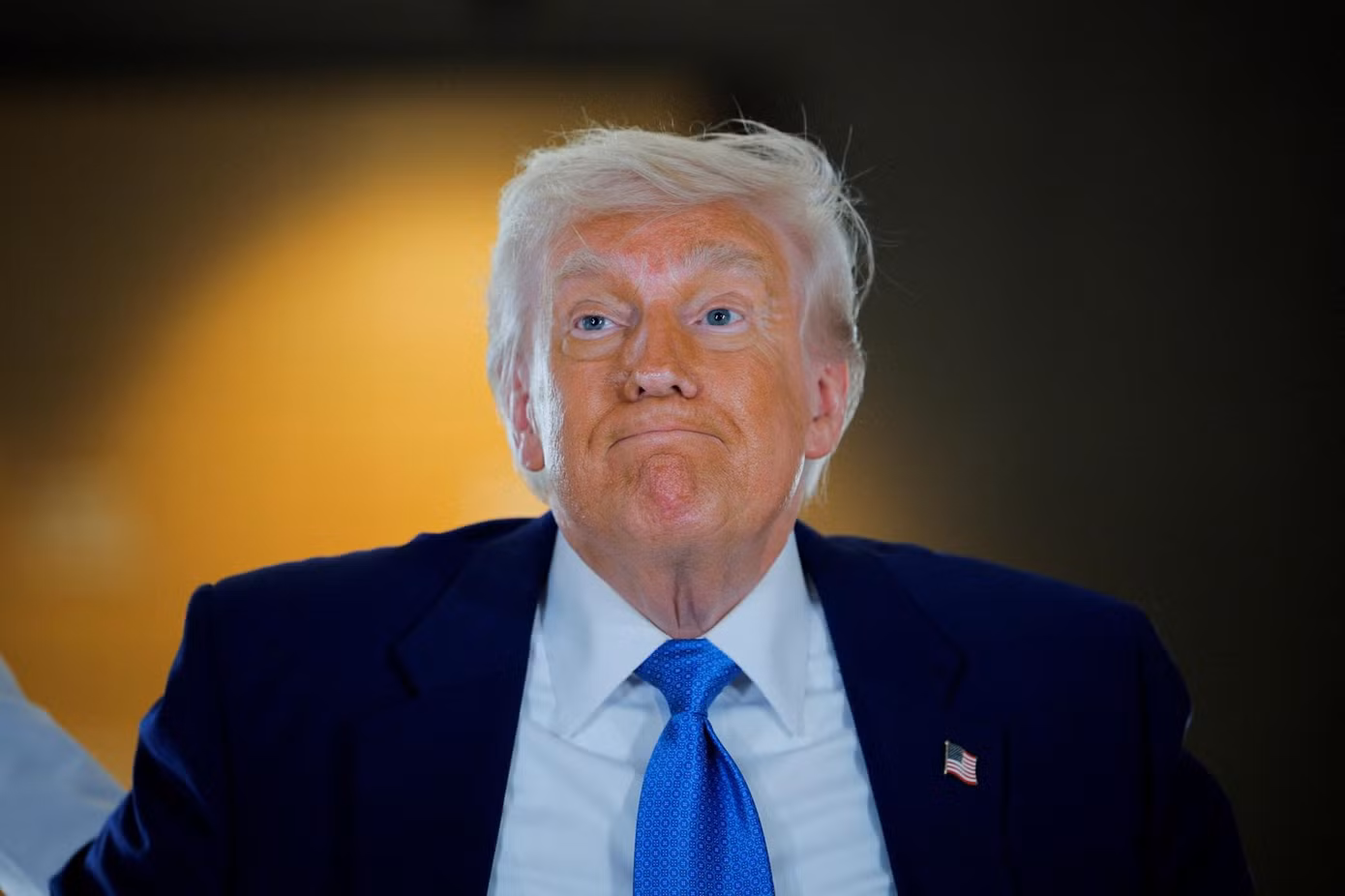 Tổng thống Donald Trump mỉa mai Taylor hết nổi tiếng. Ảnh: Reuters.