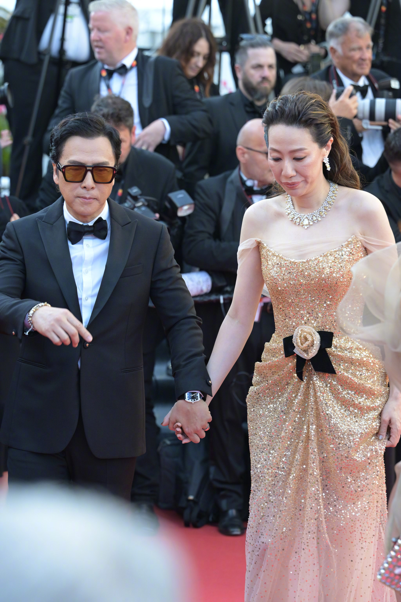 Uông Thi Thi diện váy vàng kim lấp lánh làm nổi bật làn da trắng mịn màng. Cựu Hoa hậu Trung Quốc tại Toronto được khen ngợi nhờ ngoại hình đằm thắm và sang trọng. Ảnh: Getty Images.