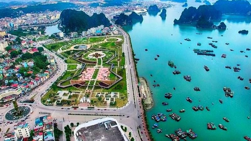 Quảng Ninh thu hồi chủ trương nghiên cứu quy hoạch chi tiết 7 dự án quy mô 'khủng' ở Vân Đồn do đã quá hạn hoặc không còn phù hợp với quy hoạch chung, quy hoạch phân khu Khu kinh tế Vân Đồn. Quảng Ninh thu hồi chủ trương nghiên cứu quy hoạch chi tiết 7 dự án quy mô 'khủng' ở Vân Đồn do đã quá hạn hoặc không còn phù hợp với quy hoạch chung, quy hoạch phân khu Khu kinh tế Vân Đồn.
