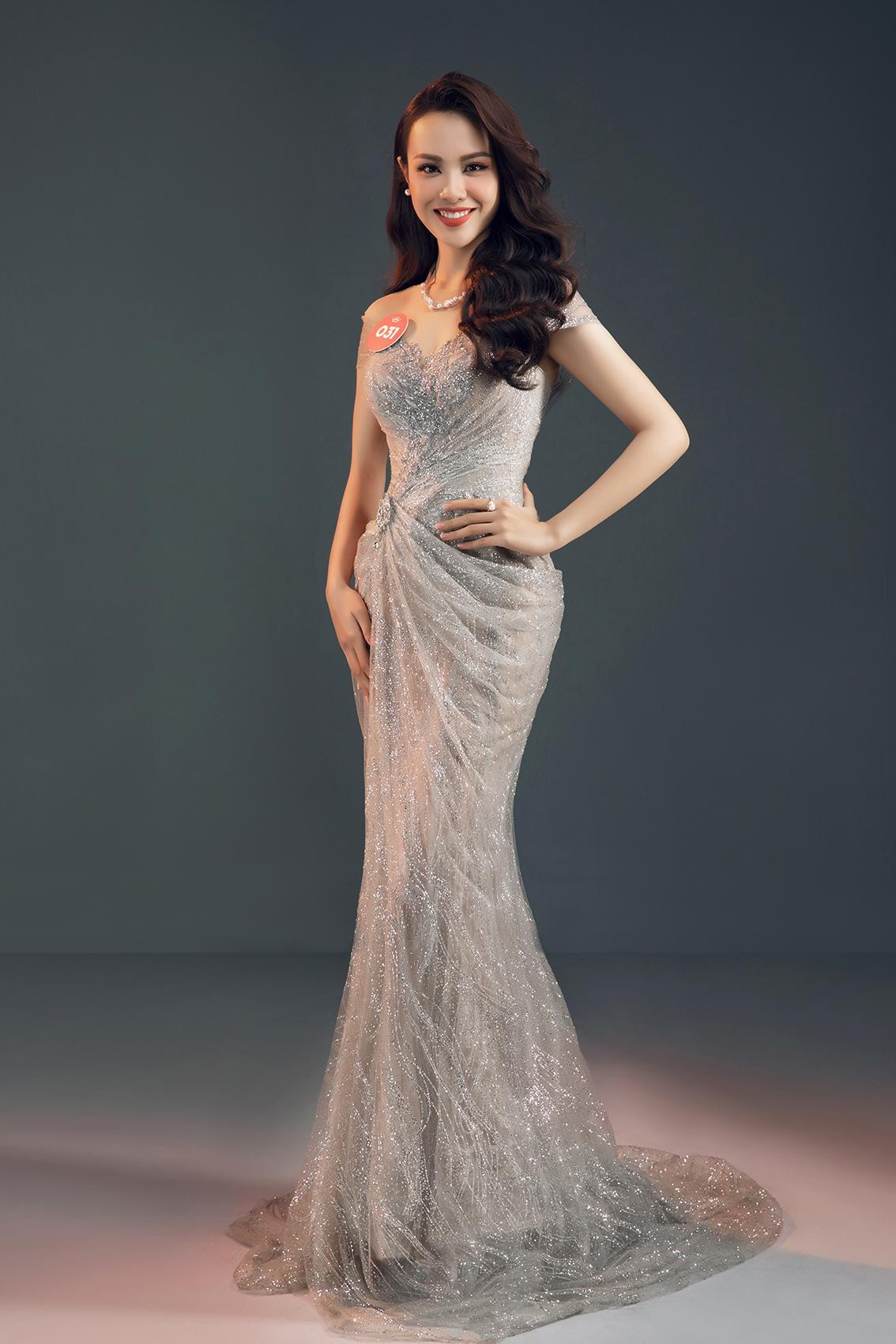 Hoa khôi Duyên dáng Ngoại thương cũng là thí sinh gây chú ý với câu chuyện nghị lực giảm cân khi cô từng có lúc nặng tới 90 kg. Vào năm nhất ĐH Ngoại thương, cô gái quê Đồng Tháp bắt đầu tìm tòi và thử rất nhiều phương pháp giảm cân khác nhau. Để kỷ niệm dấu mốc giảm được 30 kg, Thủy Tiên tham gia cuộc thi Duyên dáng Ngoại thương (FTUCharm 2018) và giành ngôi vị hoa khôi.