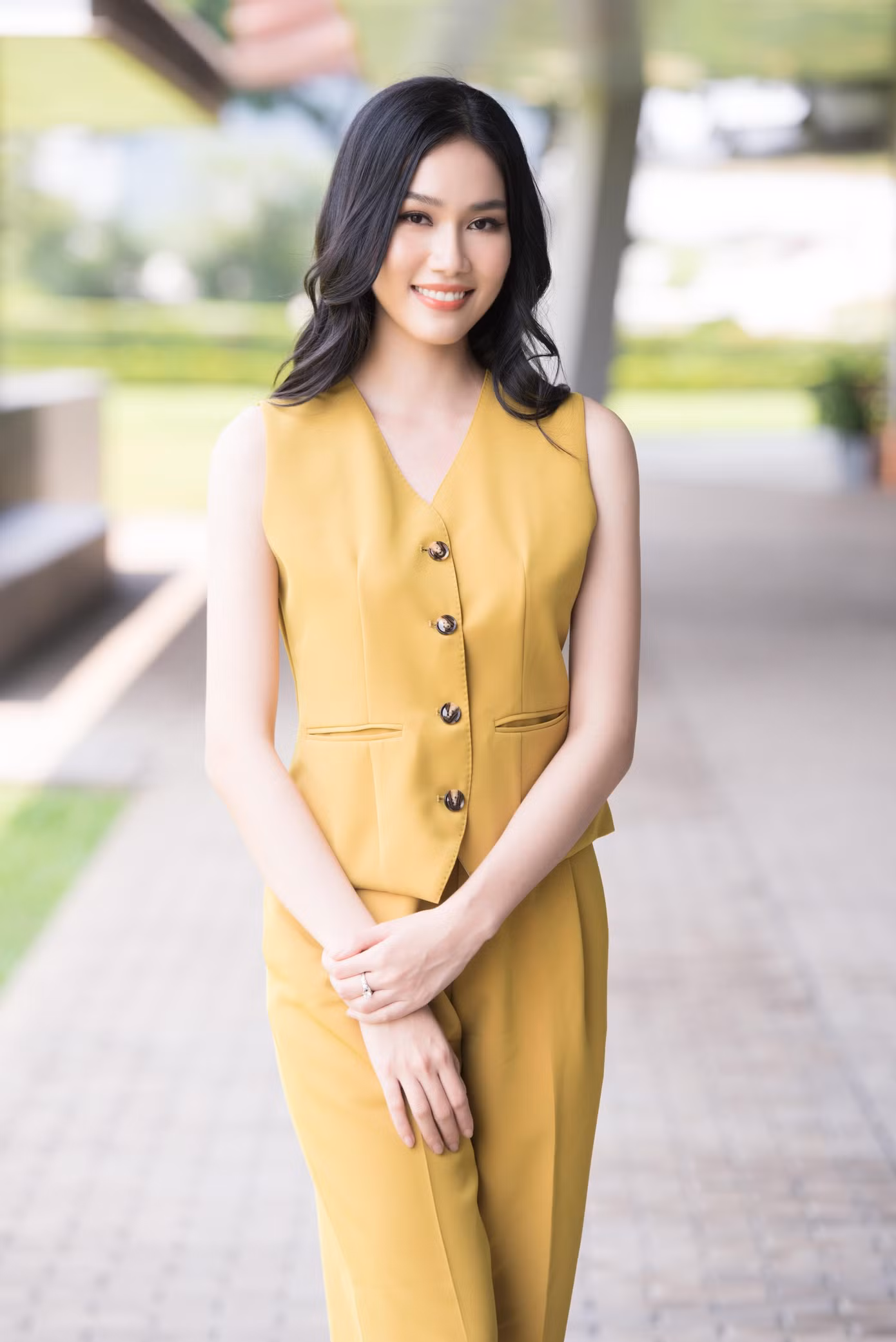 Cách đây không lâu, Á hậu Phương Anh khiến cộng đồng mạng không khỏi xôn xao khi tốt nghiệp thủ khoa ngành Kinh doanh tại Đại học RMIT với số điểm 3.5/4.0. Cách đây không lâu, Á hậu Phương Anh khiến cộng đồng mạng không khỏi xôn xao khi tốt nghiệp thủ khoa ngành Kinh doanh tại Đại học RMIT với số điểm 3.5/4.0.