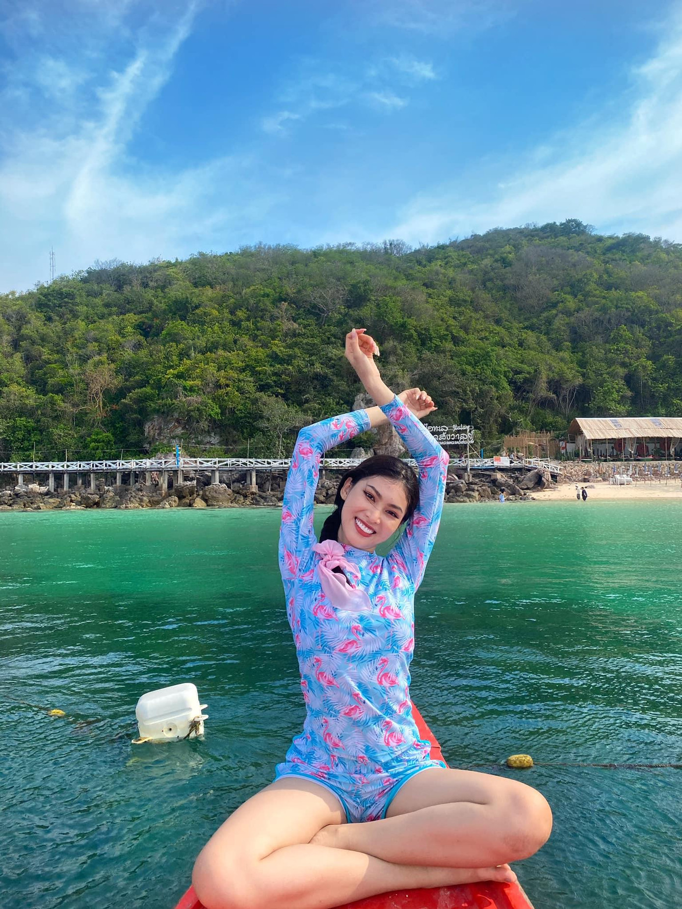 Sau khi cuộc thi Miss Grand 2020 kết thúc, Ngọc Thảo và Hoa hậu Lào đã cùng nhau rong ruổi đi du lịch ở Thái Lan để nghỉ ngơi và thư giãn.