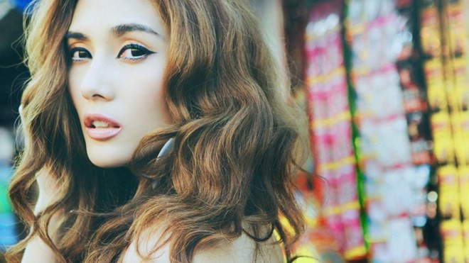 Ngày 9.12, trung tá Trịnh Xuân Hải, đội trưởng Đội Cảnh sát giao thông công an quận 1 (TPHCM) cho biết, đơn vị này đã ra quyết định xử phạt siêu mẫu Võ Hoàng Yến hơn 10 triệu đồng về lỗi “lái xe trong tình trạng nồng độ cồn vượt quá mức quy định”