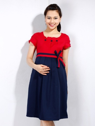  Đầm bầu VN136 giá 425.000 đồng giảm còn 213.000 đồng.