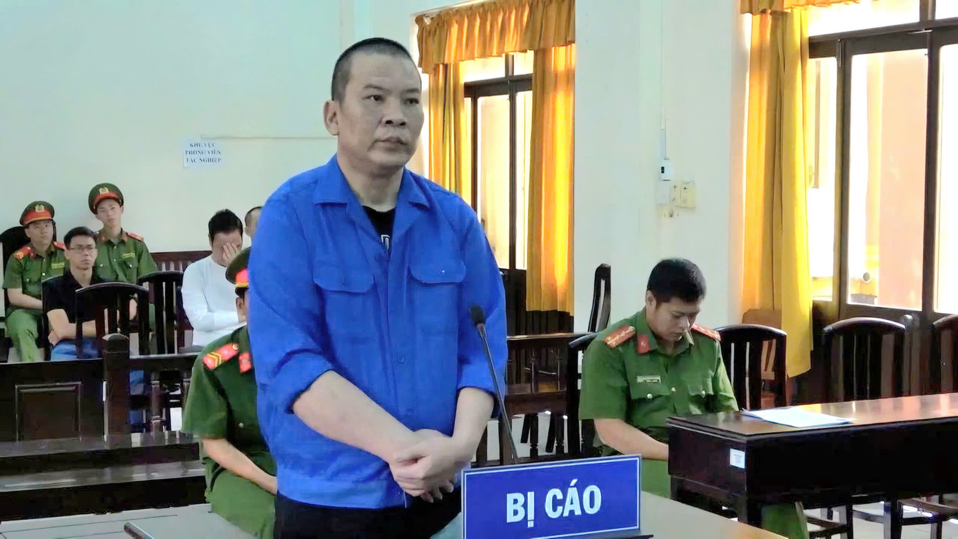 Bị cáo Nguyễn Văn Lợi tại toà.