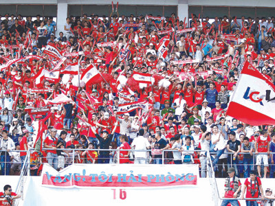 Người hâm mộ mong Đại hội VFF khóa 7 bầu ra những người tâm huyết thực sự lãnh đạo VFF vượt qua giai đoạn khó khăn. Ảnh: VSI