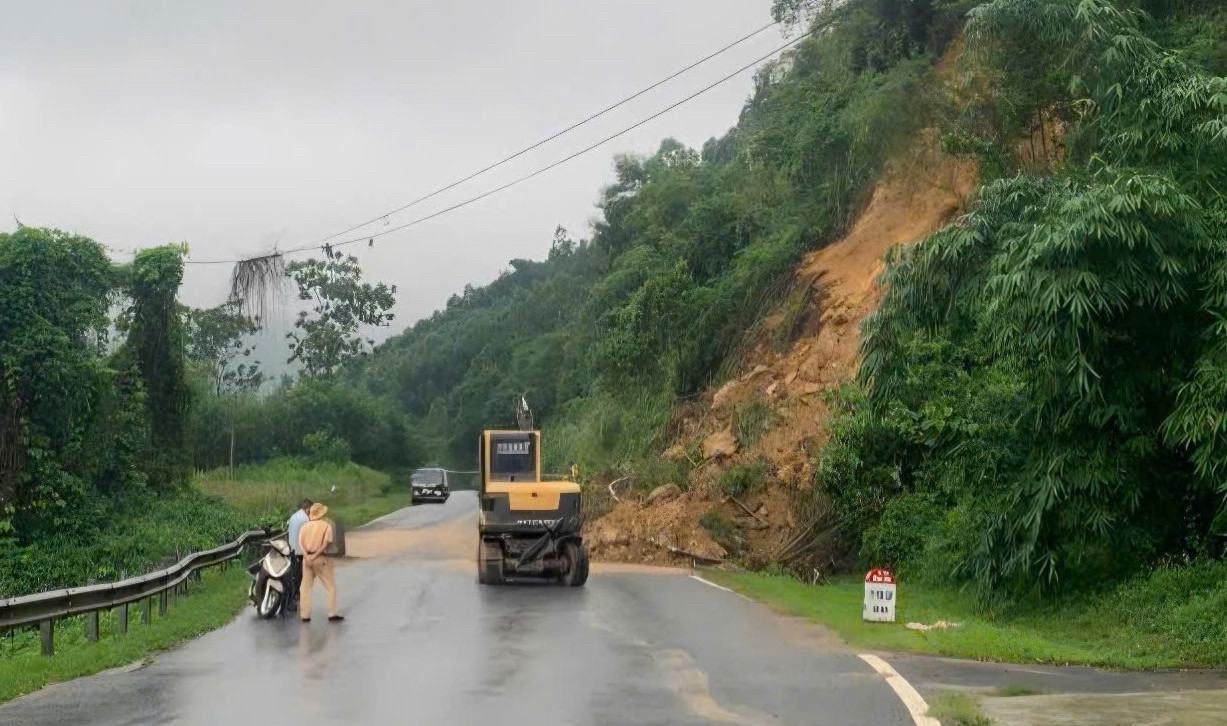 Quốc lộ 70B được lưu thông trở lại.