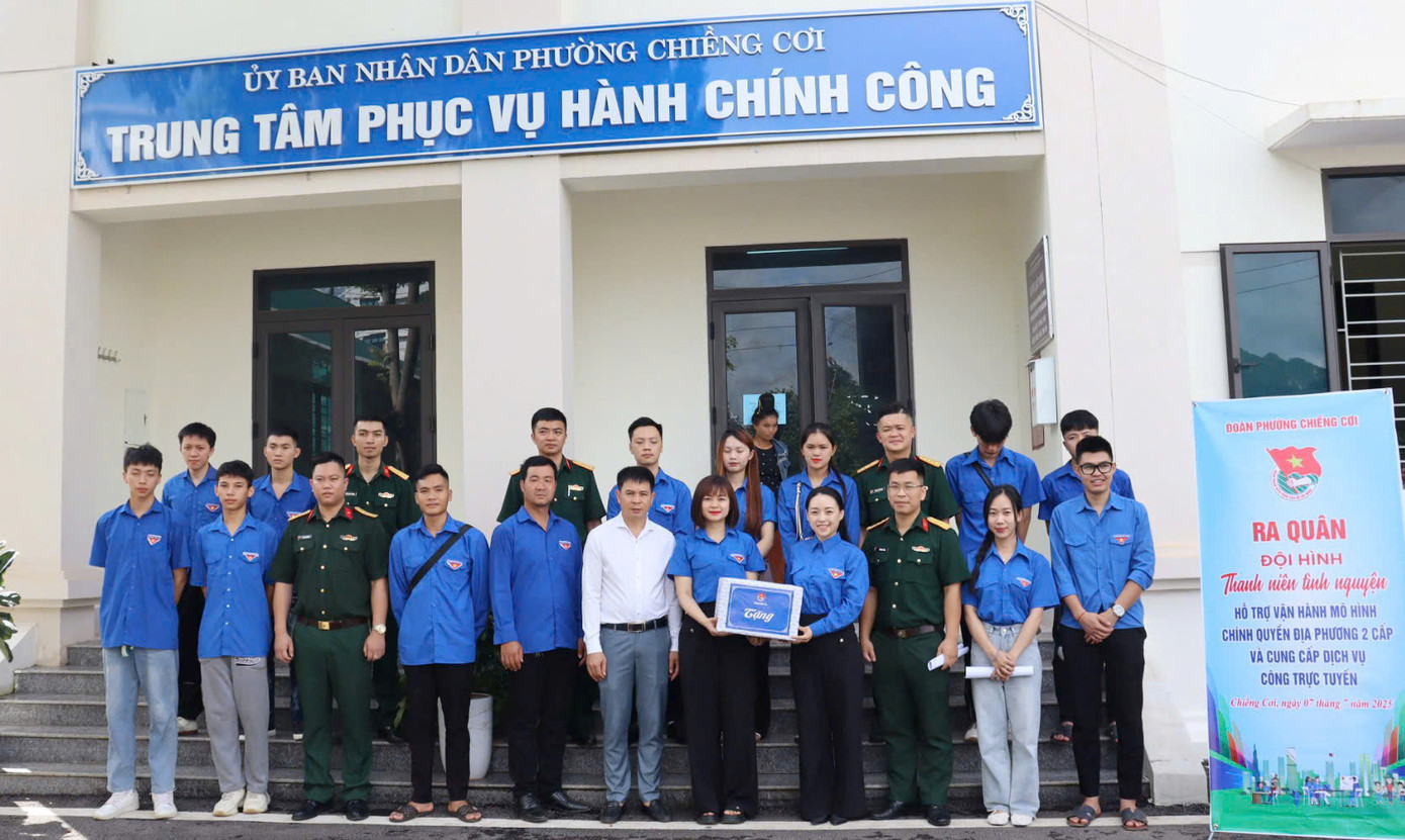 Sáng 7/7, dưới sự chỉ đạo của Ban Thường vụ Tỉnh Đoàn Sơn La, 81 đội tình nguyện viên với trên 1.600 đoàn viên, thanh niên, học sinh và sinh viên đến từ 75 xã, phường đồng loạt ra quân hỗ trợ vận hành chính quyền hai cấp. Đây là hoạt động do Trung ương Đoàn TNCS Hồ Chí Minh phát động trên cả nước.