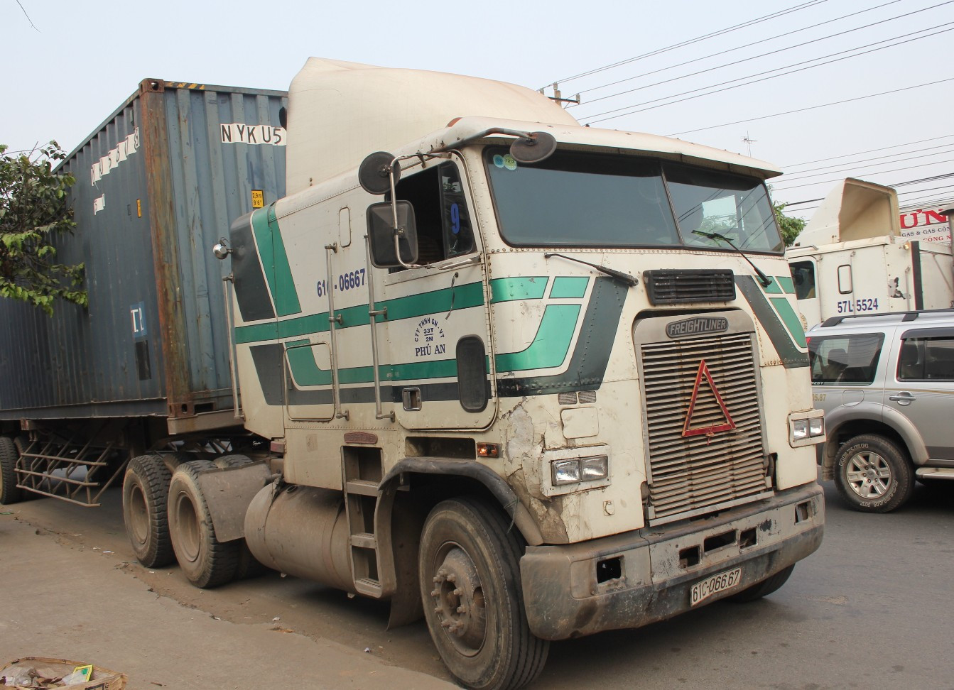 Chiếc container gây tai nạn