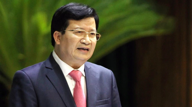 Bộ trưởng Bộ xây dựng Trịnh Đình Dũng