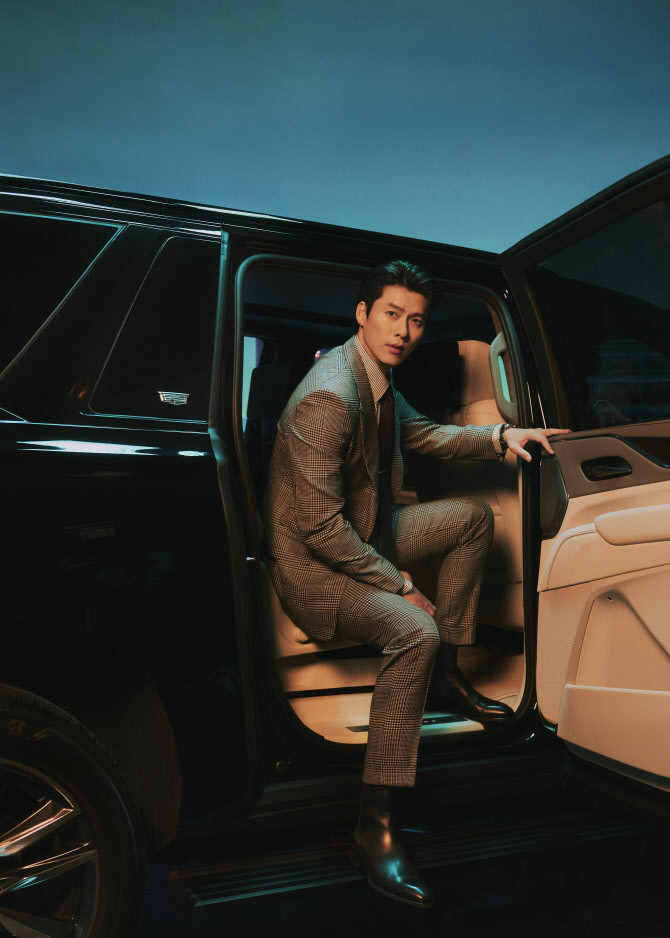Hyun Bin lại lần nữa khẳng định vị thế 'ông hoàng quảng cáo xứ Kim Chi' khi lại 'gây sốt' với teaser quảng cáo mới. Hyun Bin lại lần nữa khẳng định vị thế 'ông hoàng quảng cáo xứ Kim Chi' khi lại 'gây sốt' với teaser quảng cáo mới.